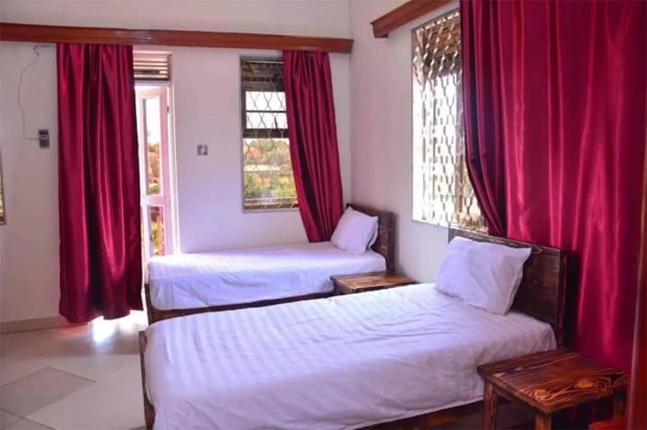 Go Around Kampala All Day To Return To Your Wonderful Apartment 乌干达